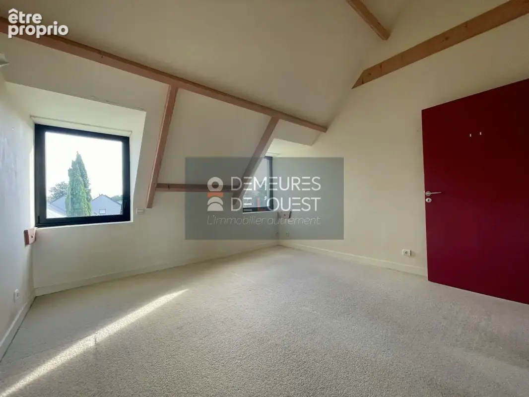 Vannes - CLISCOUET - CONLEAU - Elégante longère  - 257 m2   Annexe en pierre   Jardin clos de 835m2 - photo 11
