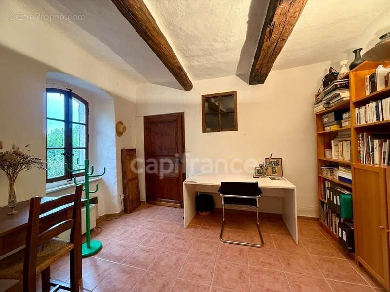 Maison bourgeoise mitoyenne à vendre 9 pièces COLOGNAC (30) terrain env. 1600m2 - photo 12