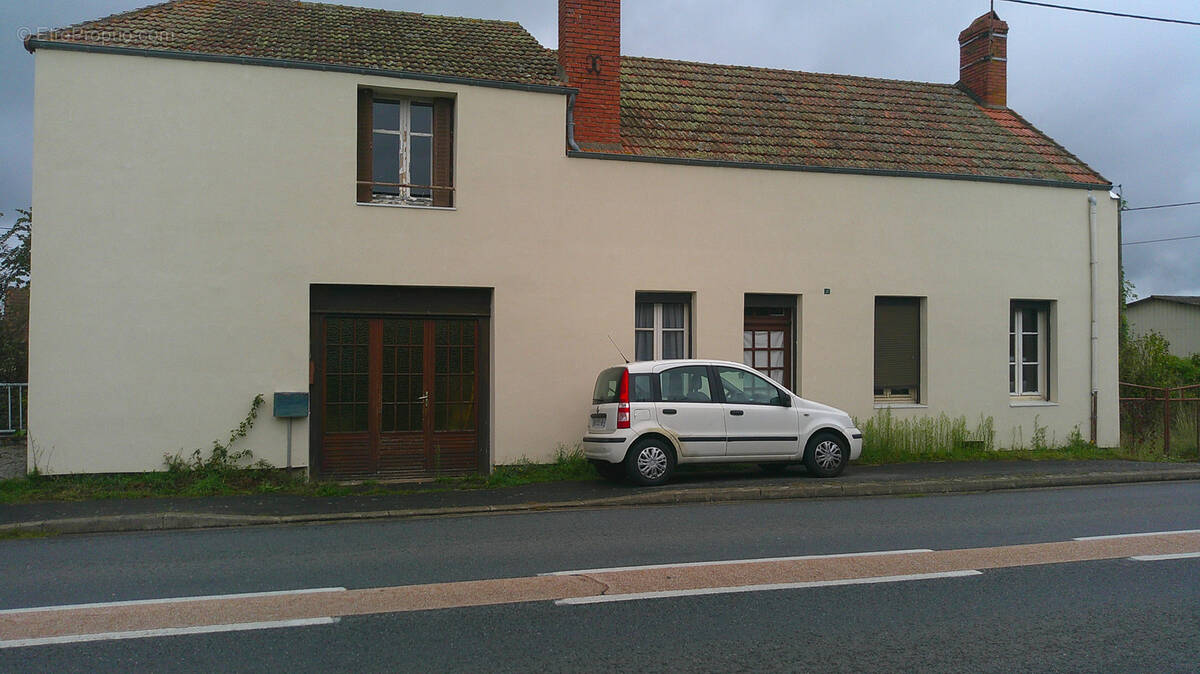 Maison à CHAMPILLET