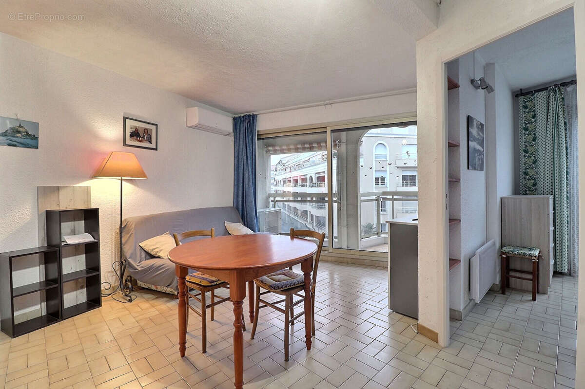Appartement à SAINT-RAPHAEL