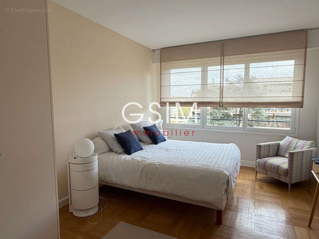 Appartement à VILLE-D'AVRAY