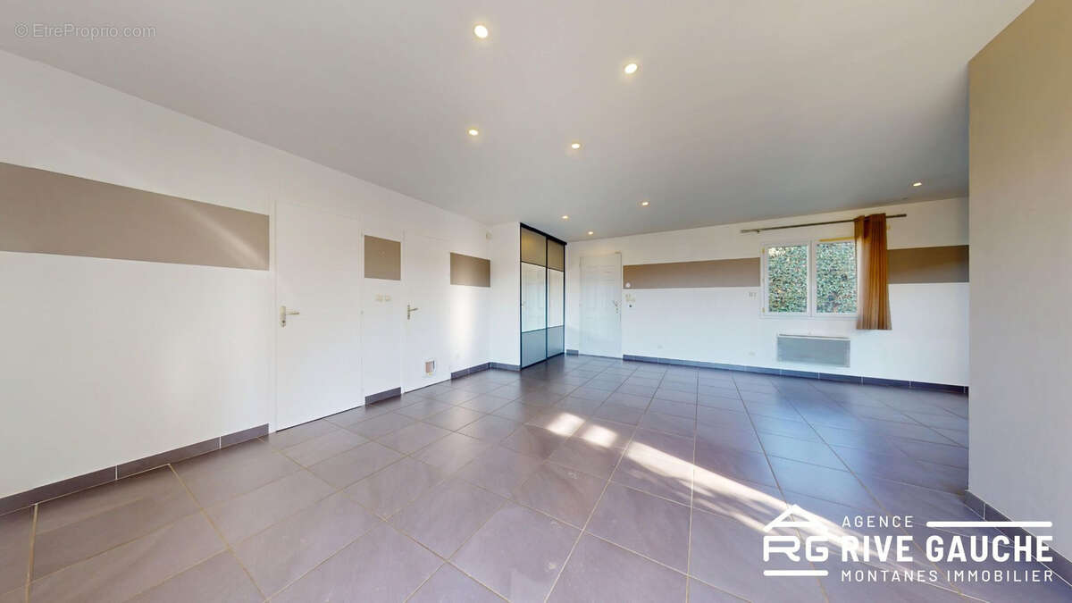 Maison à SALAISE-SUR-SANNE