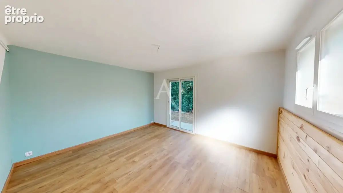 A VENDRE - Maison familiale type 6 - 150m² - MARGUERITTES - photo 12
