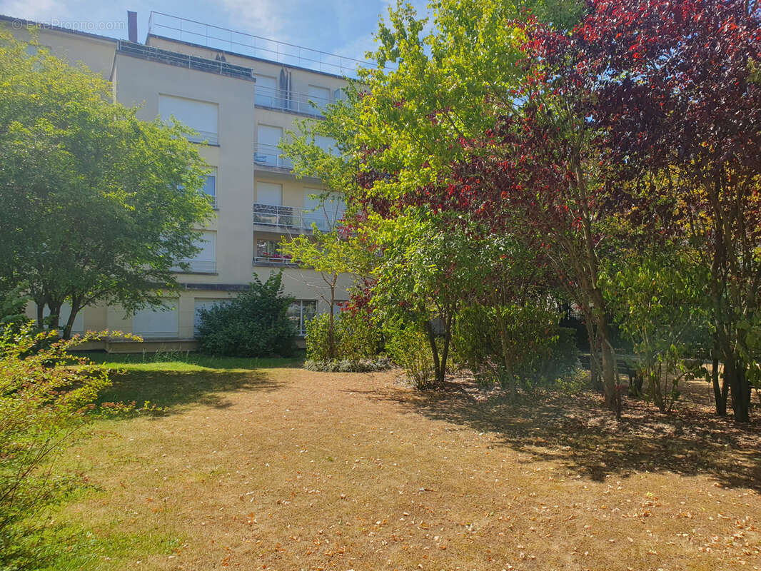 Appartement à CORBEIL-ESSONNES