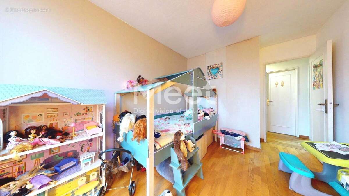 Appartement à ELANCOURT