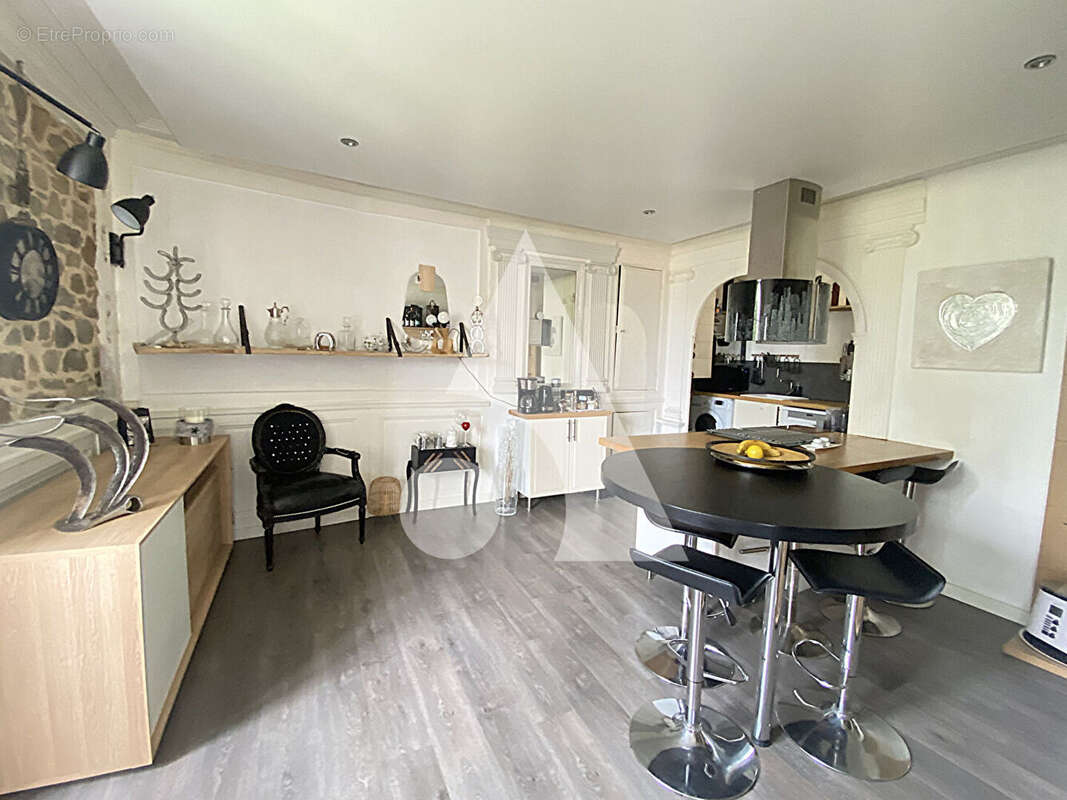 Appartement à LAMBALLE
