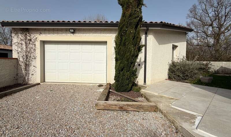 Maison à BUZET-SUR-TARN