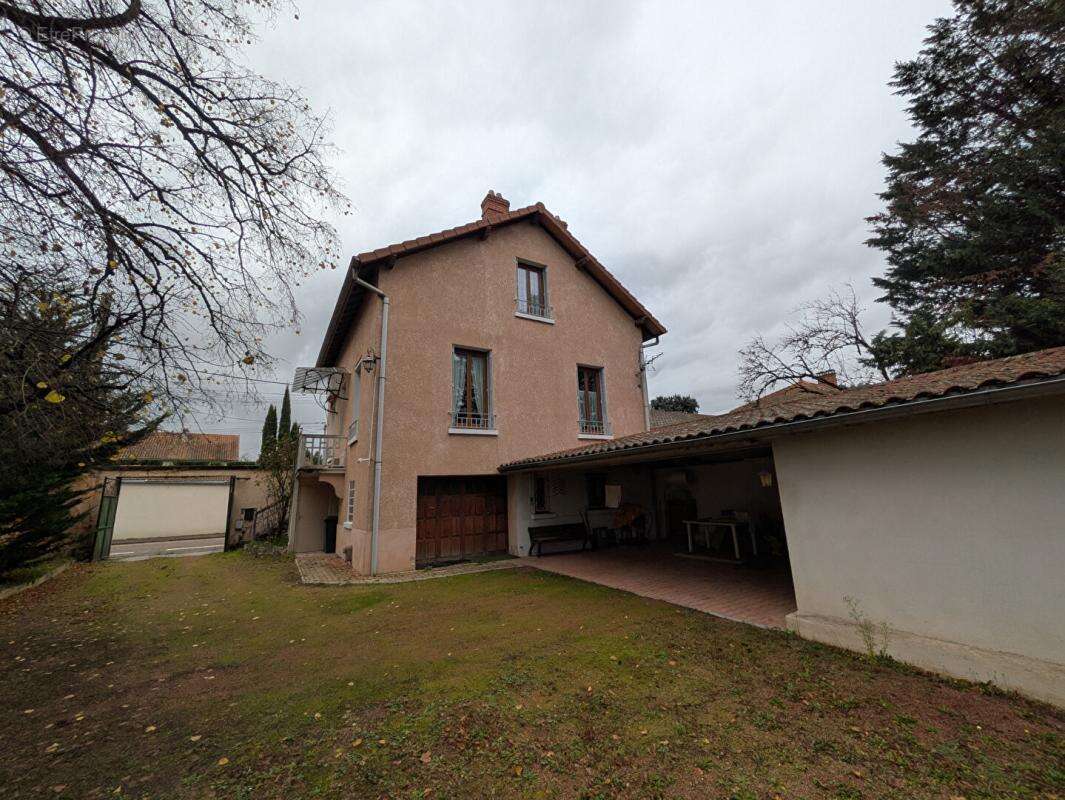 Maison à RIORGES
