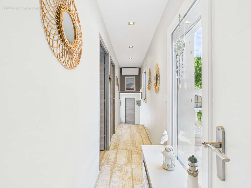 Maison à SOLLIES-TOUCAS