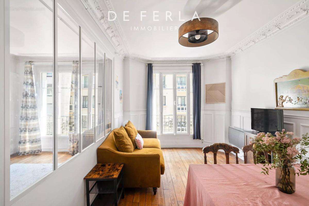 Appartement à PARIS-15E