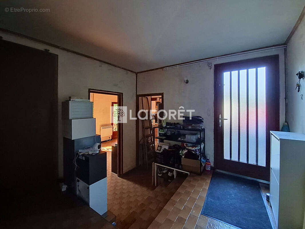 Maison Valgelon-la Rochette 3 pièce(s) 70 m2 - photo 4