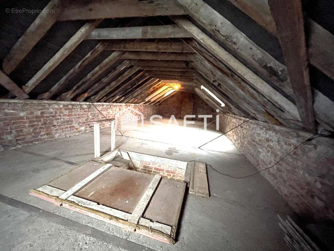 Maison 90 m² à Estaires  - photo 6