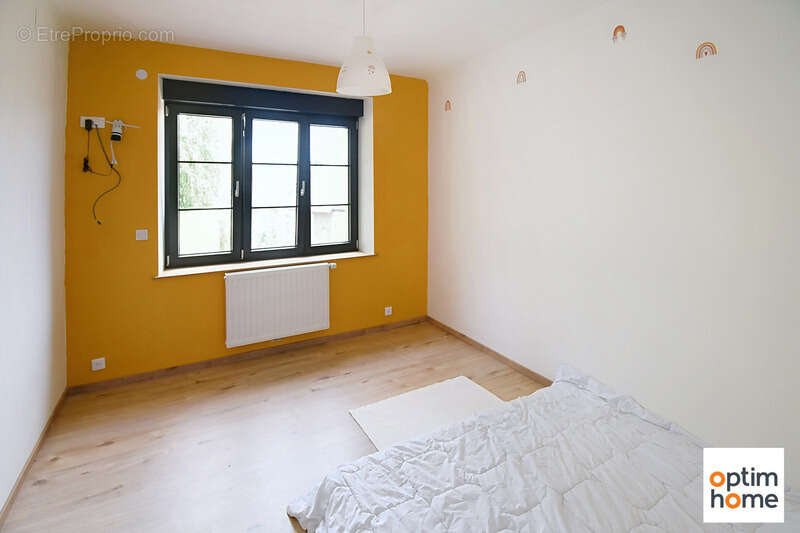 Une propriété de caractère de 325 m² sur plus de 35 ares, avec piscine et 11 garages ! - photo 35