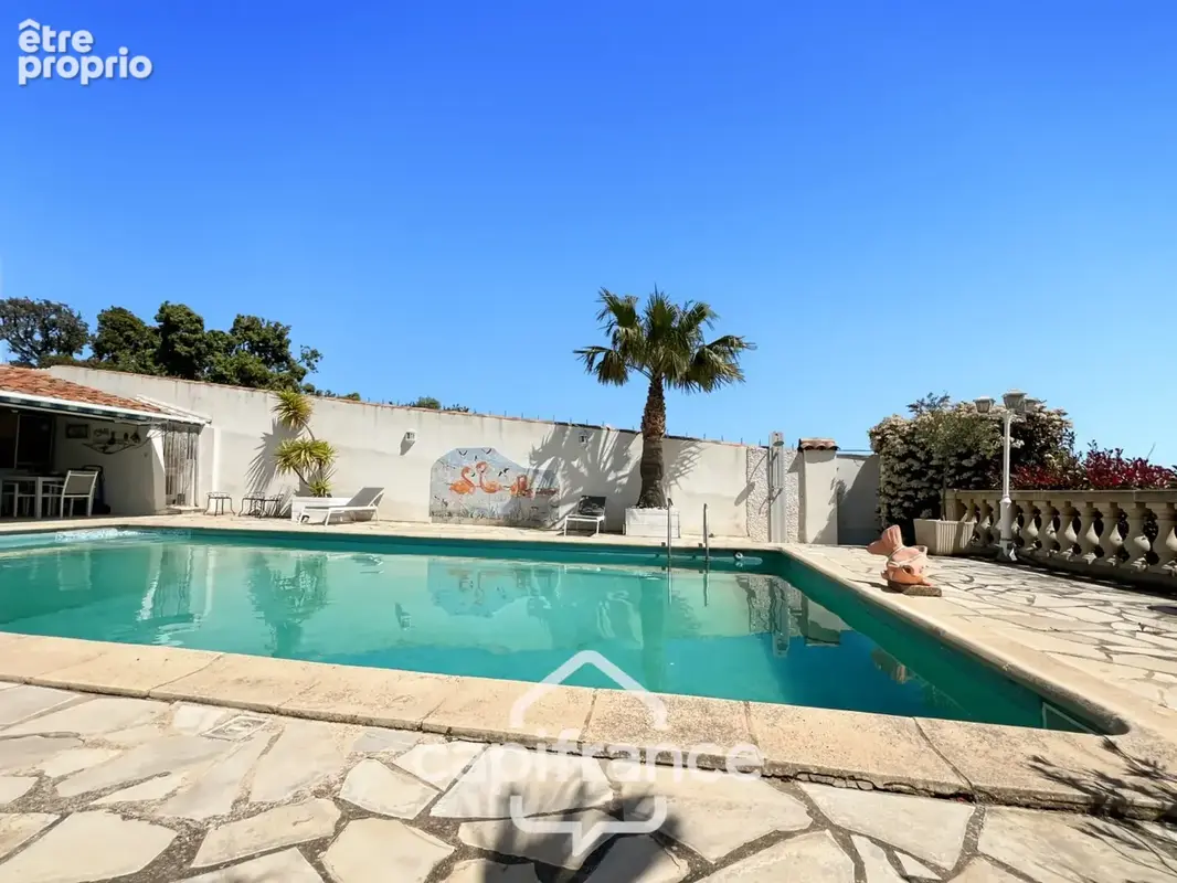 Maison à vendre 8 pièces HYERES (83)- Vue mer panoramique Exceptionnel - Double garage - Ascenseur - photo 34
