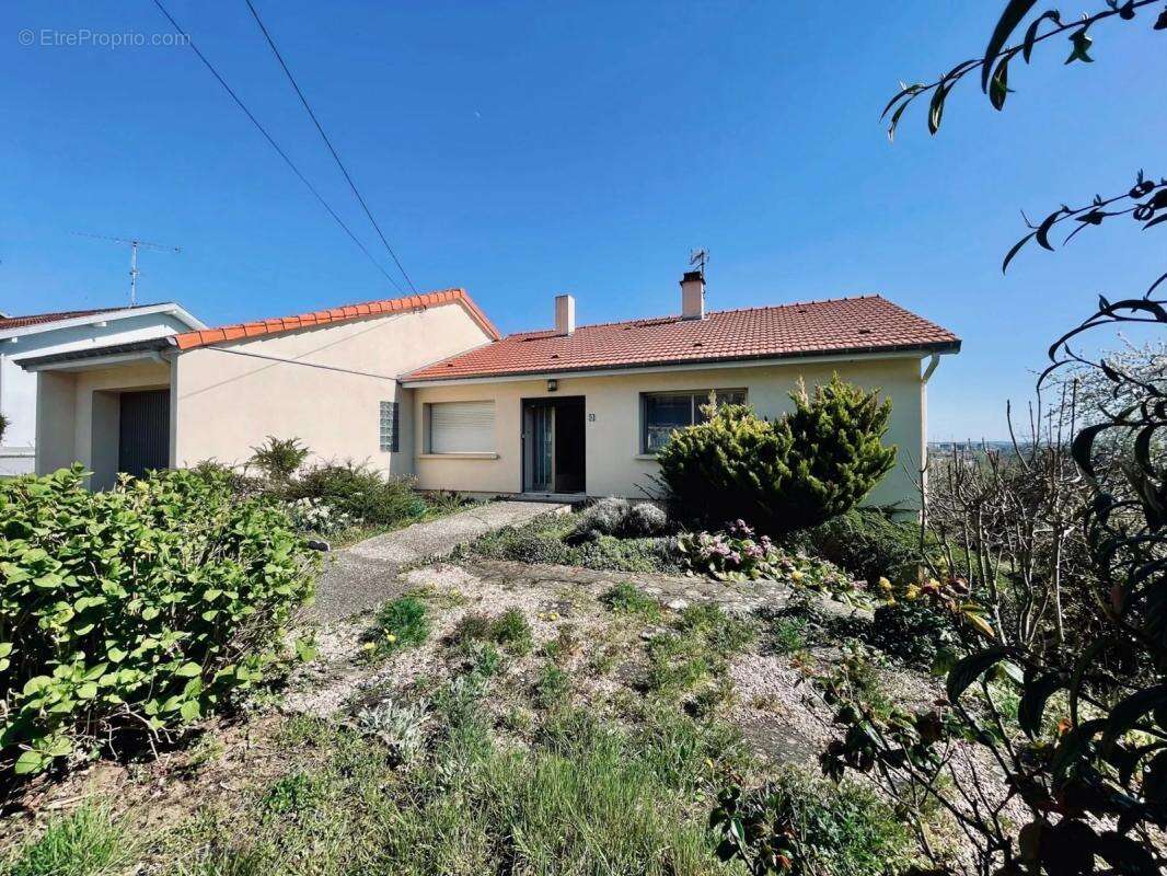 Maison à MAXEVILLE