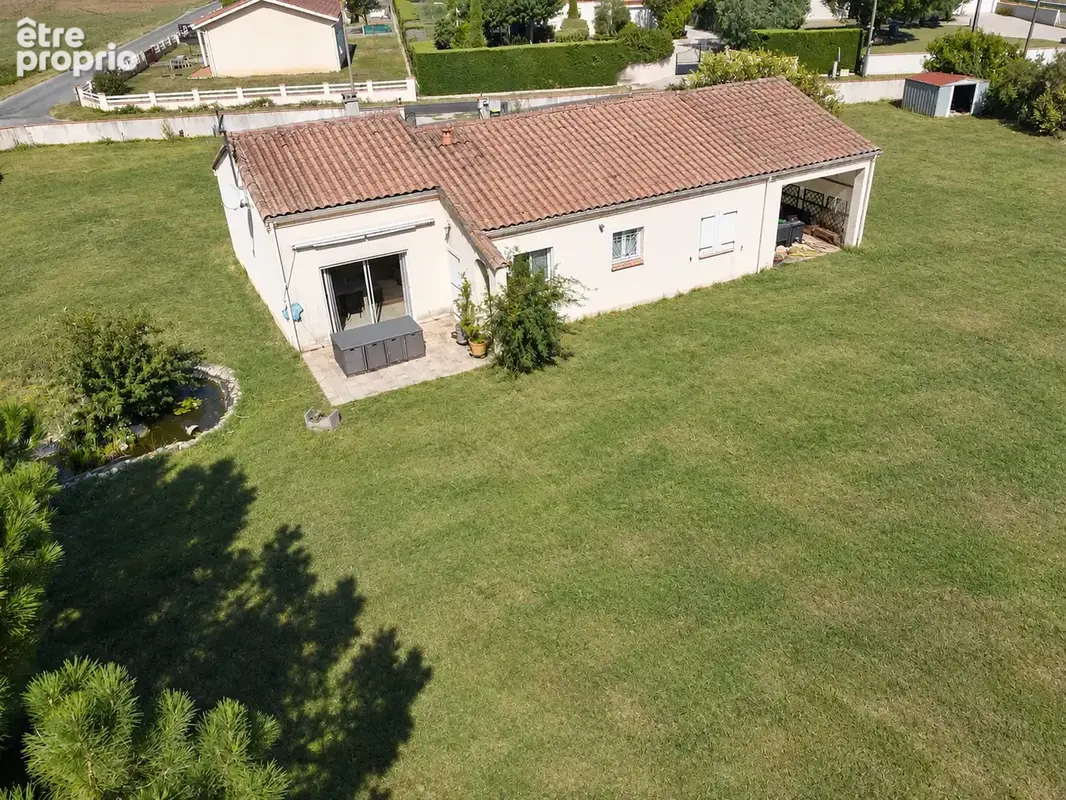 Photo Maison à Lagrave au prix de 235 000€