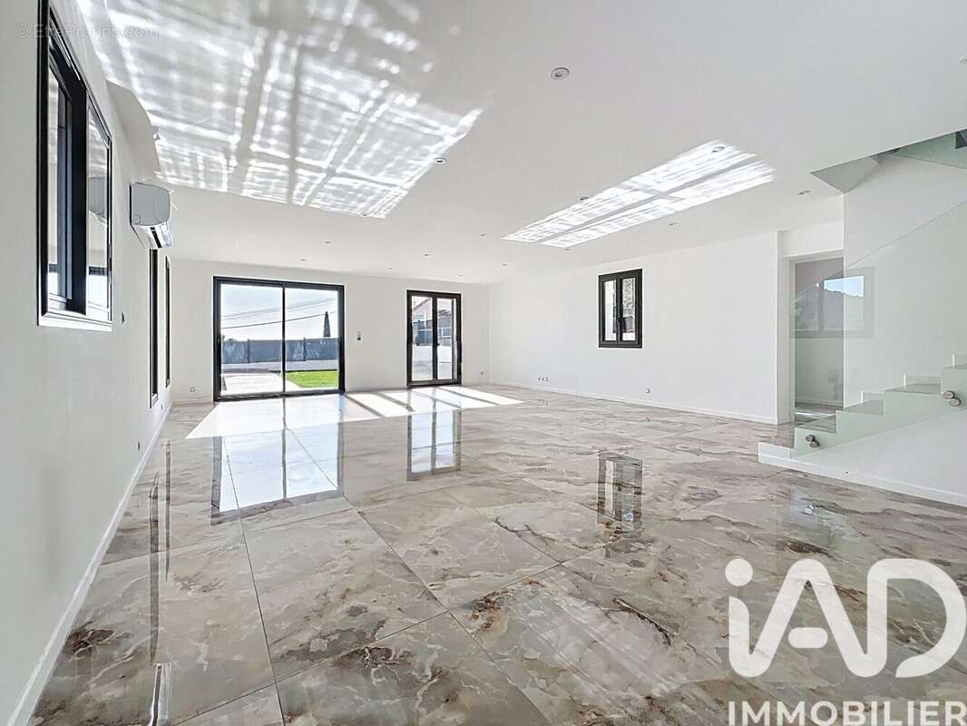 Photo 4 - Maison à TOULON