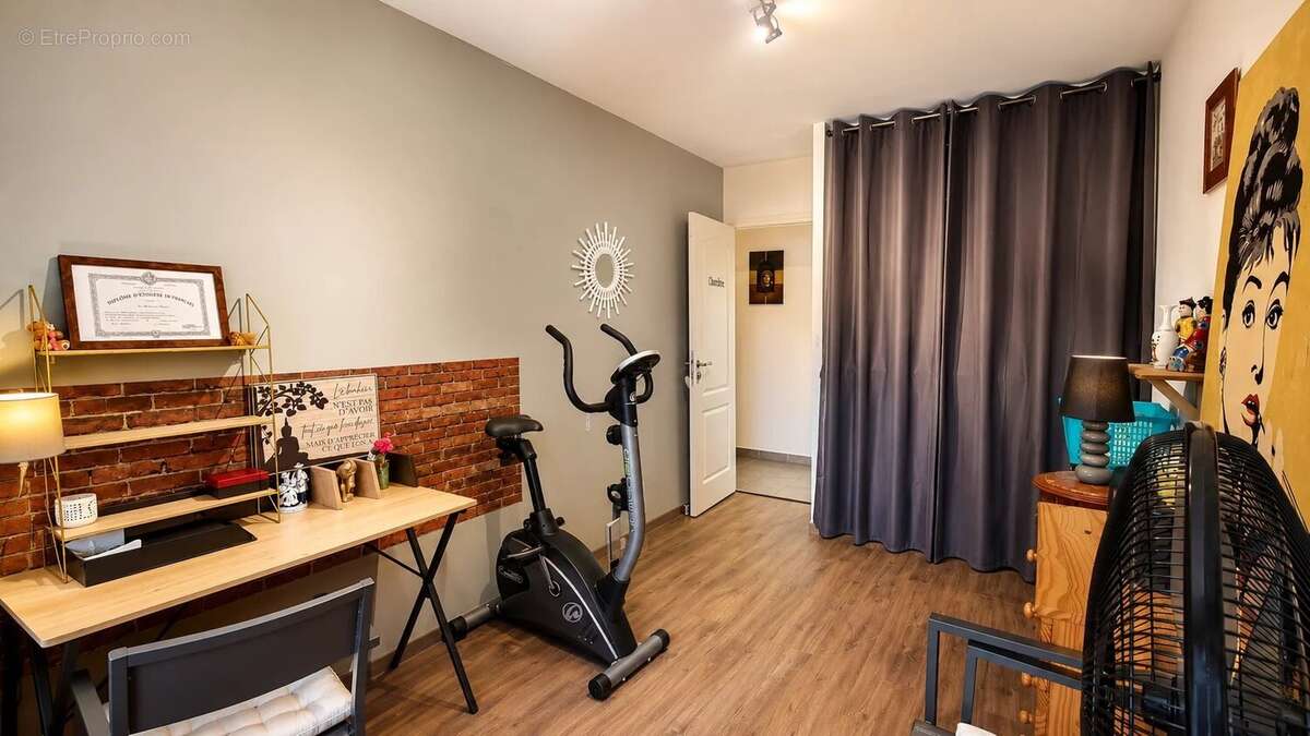 Appartement à LUNEL