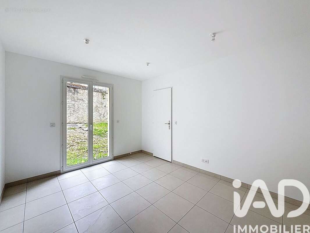 Photo 6 - Maison à VERRIERES-LE-BUISSON