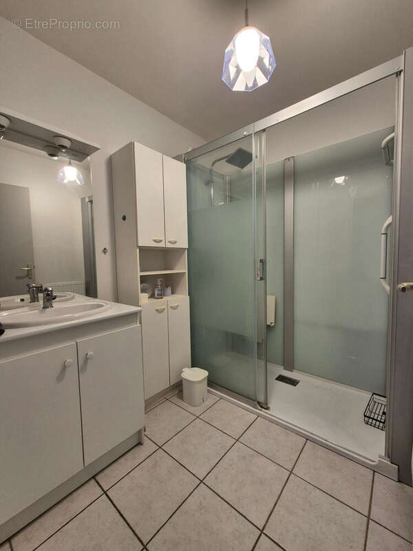 Appartement à PONT-DE-VEYLE