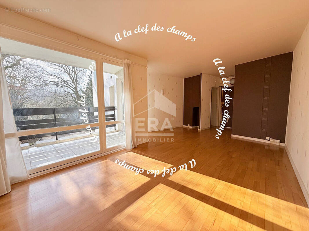 Appartement à GIF-SUR-YVETTE