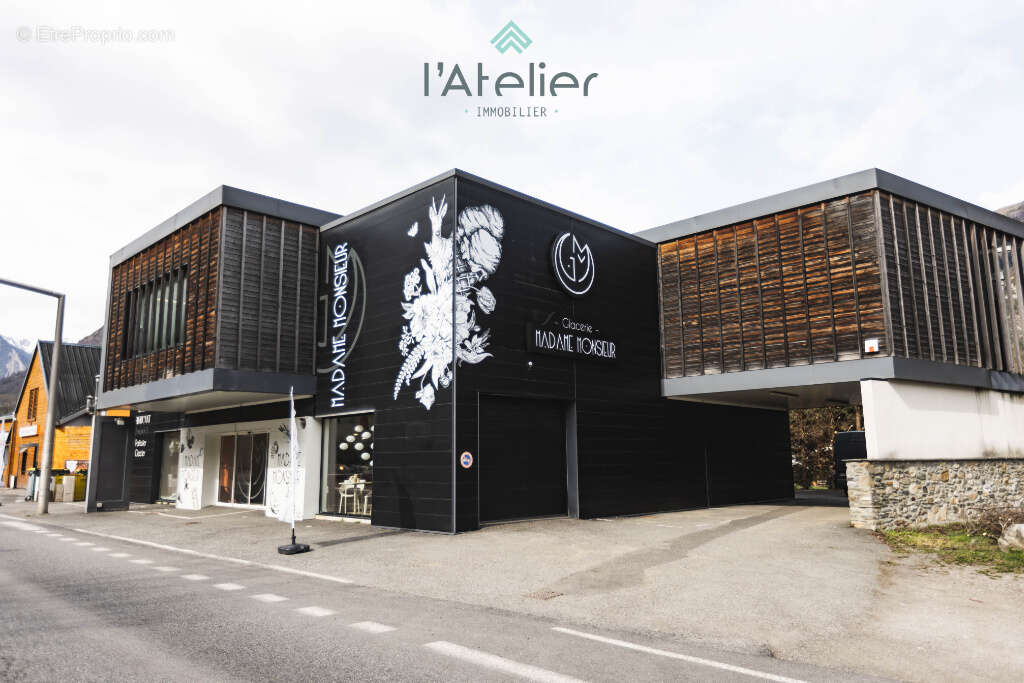 Commerce à VIELLE-AURE