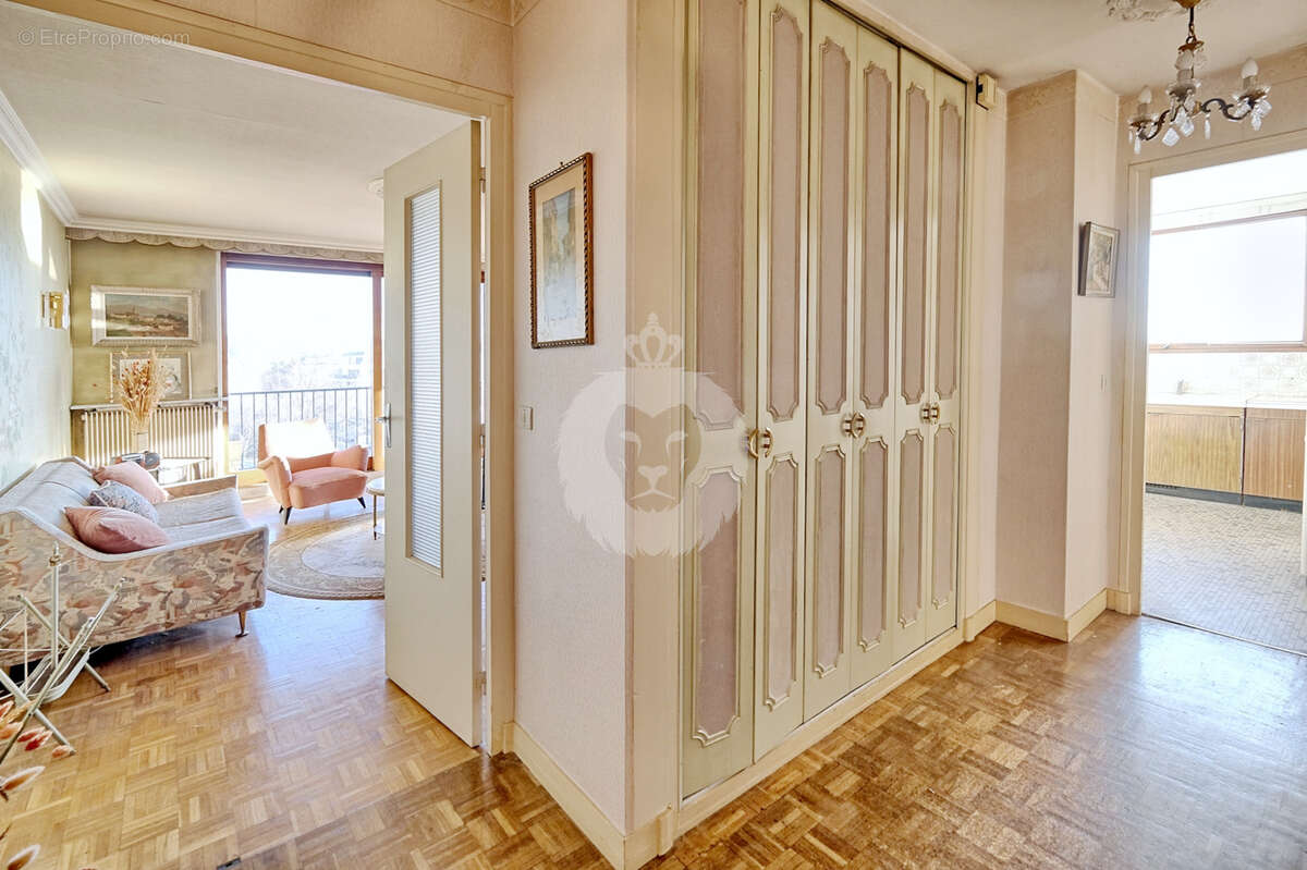 Appartement à SAINT-MAUR-DES-FOSSES