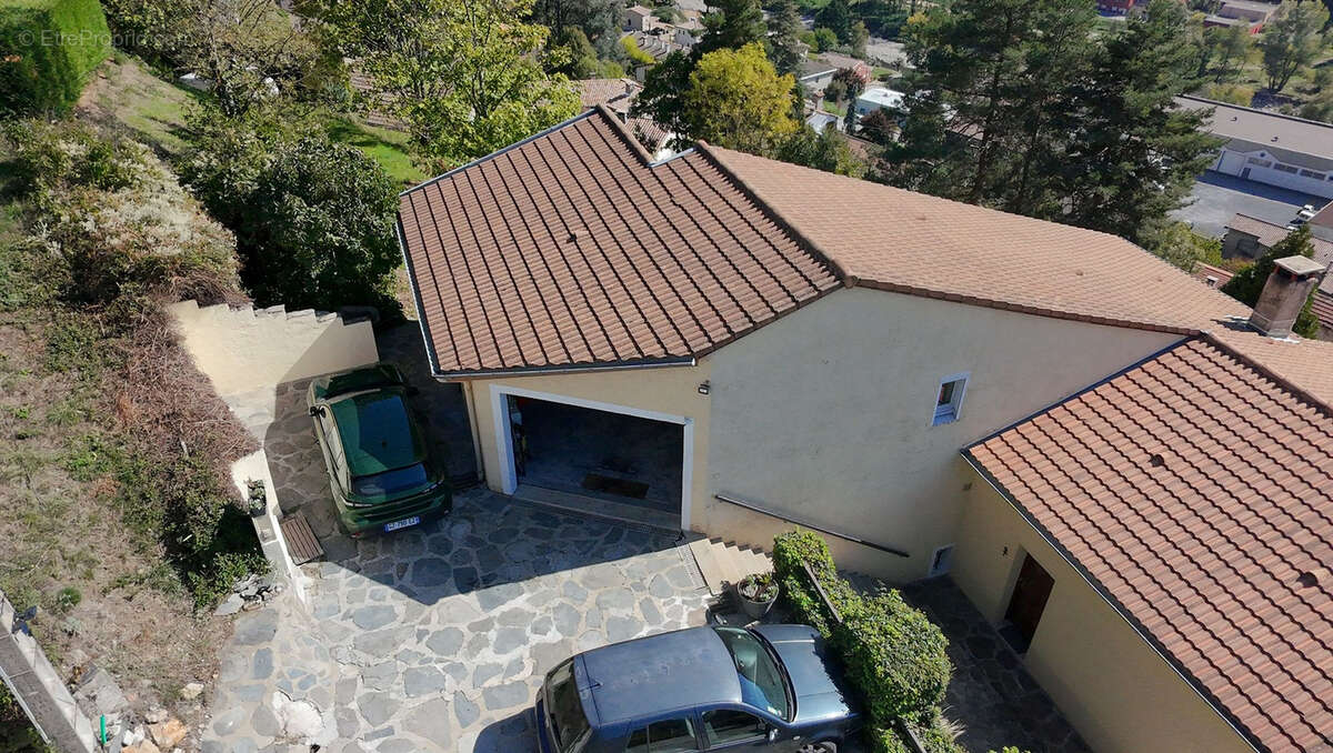 Maison à LE CHEYLARD