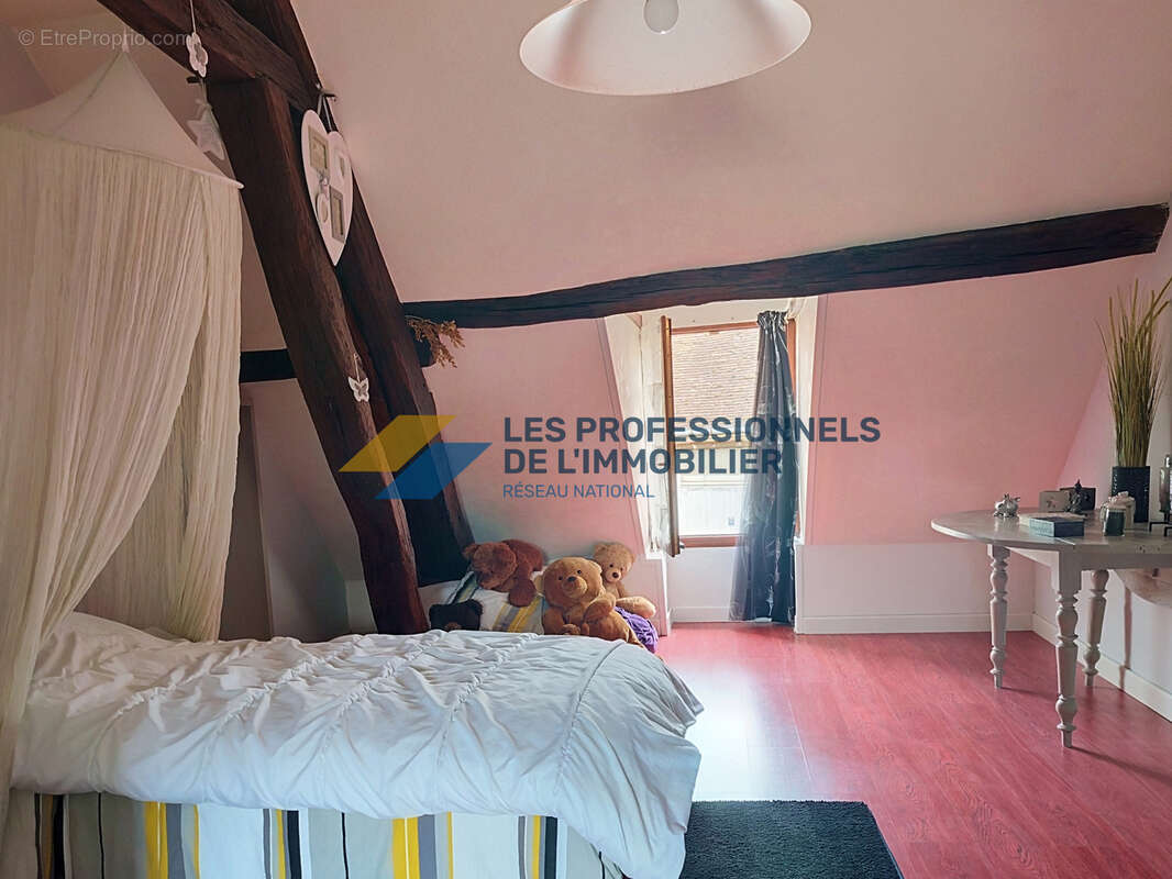 Maison à AMILLY