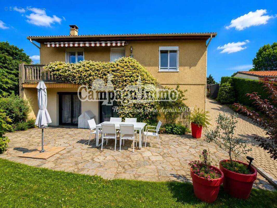 Maison 132 m² à Pontcharra-Sur-Turdine  - photo 2
