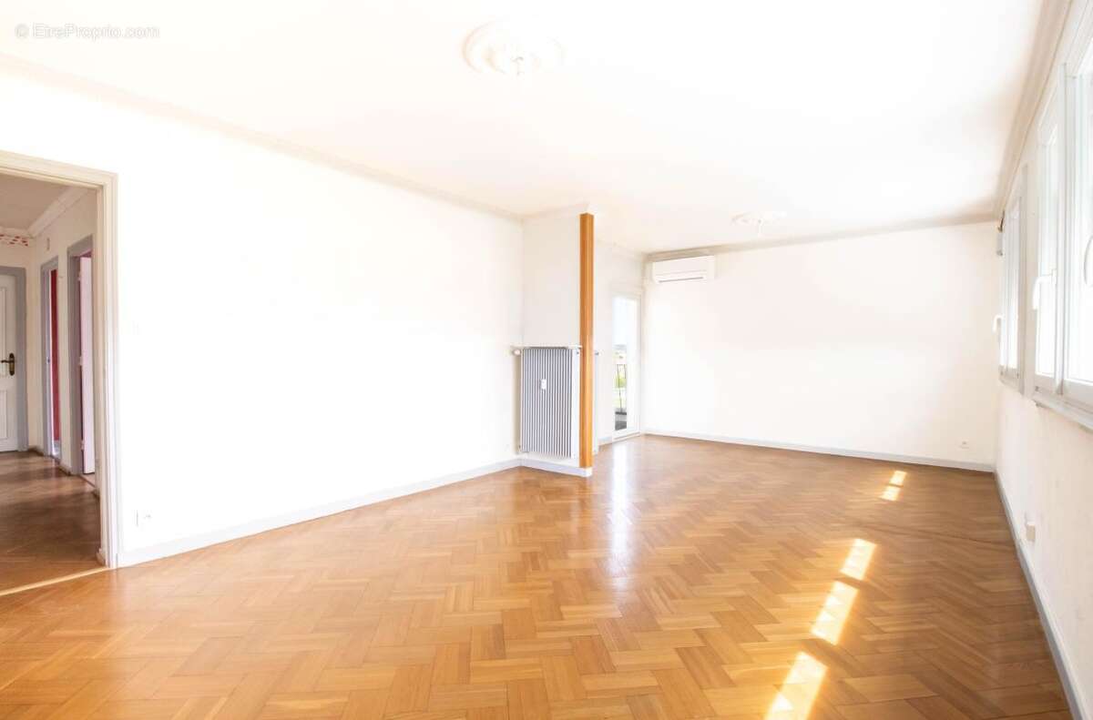 Appartement à ESSEY-LES-NANCY