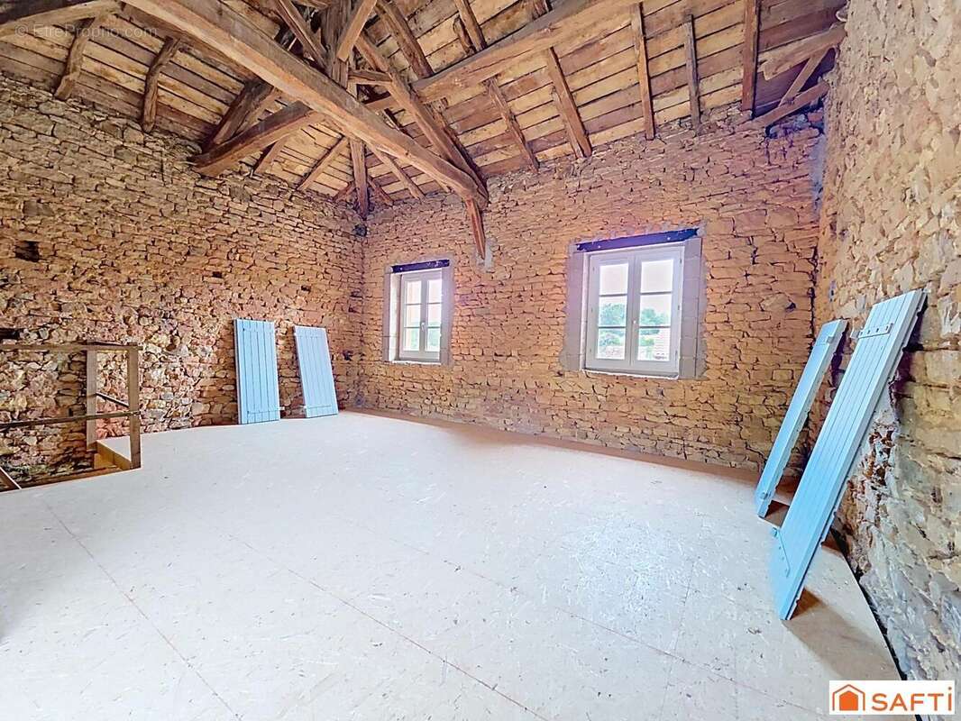 Appartement 116 m² à Alix  - photo 4
