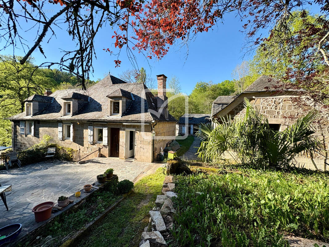 Maison à CUBLAC