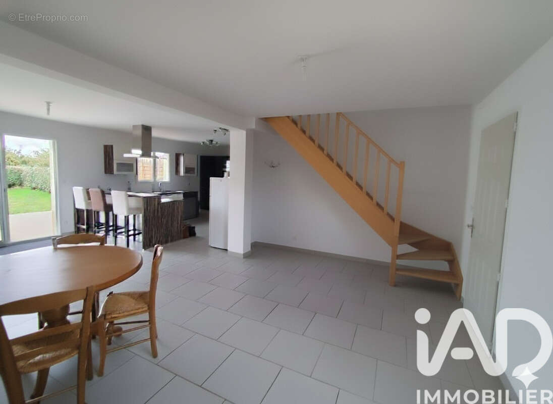 Photo 2 - Maison à SORRUS