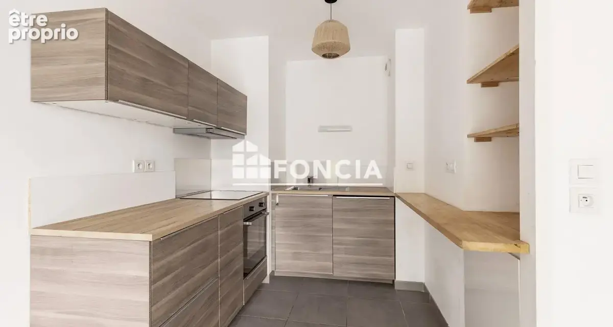 CROISEE LAROCHE - type 2 avec balcon et parking - photo 6