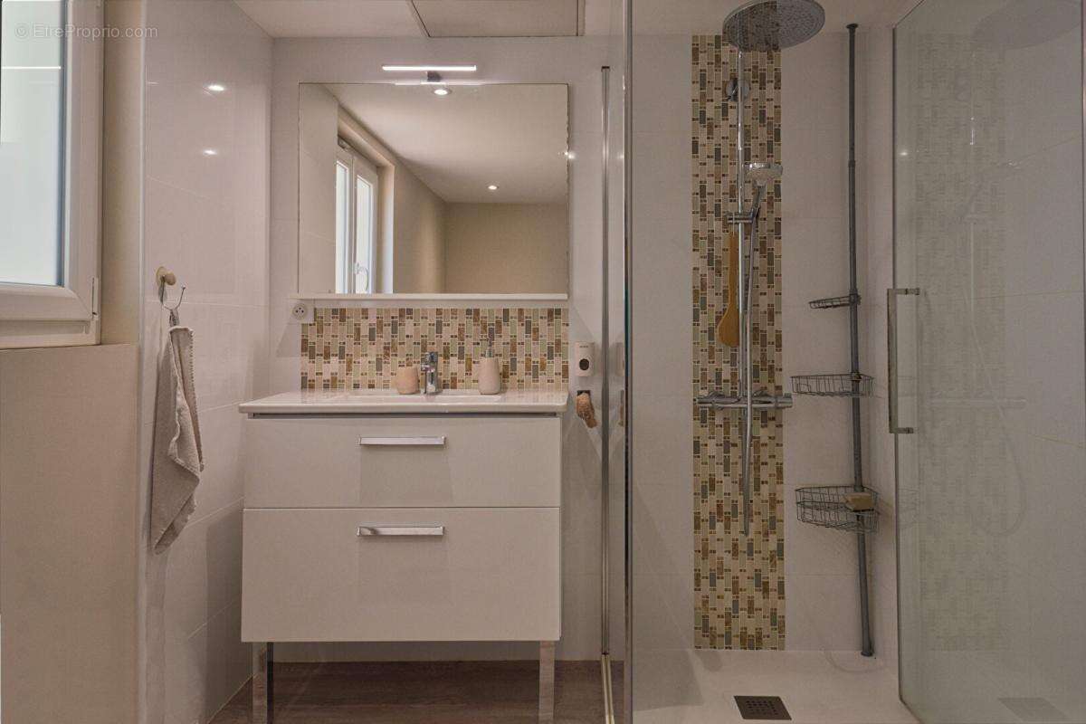 Maison à SAINT-SEBASTIEN-SUR-LOIRE