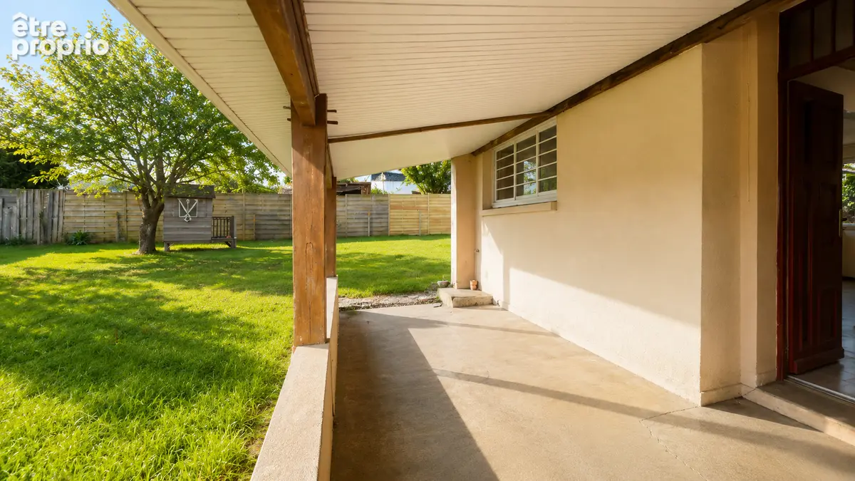 A vendre pavillon de type 4 avec garage et jardin - secteur saint savin - photo 3