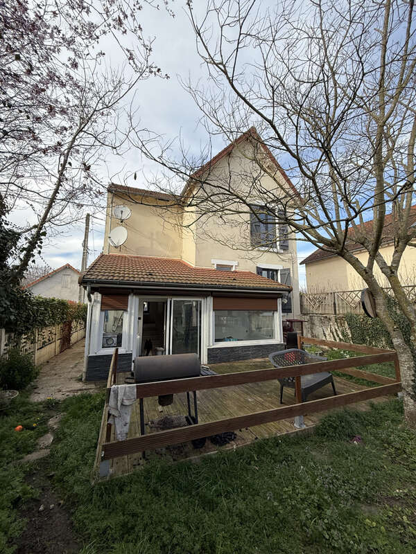 Maison à SAINT-GERMAIN-DES-FOSSES