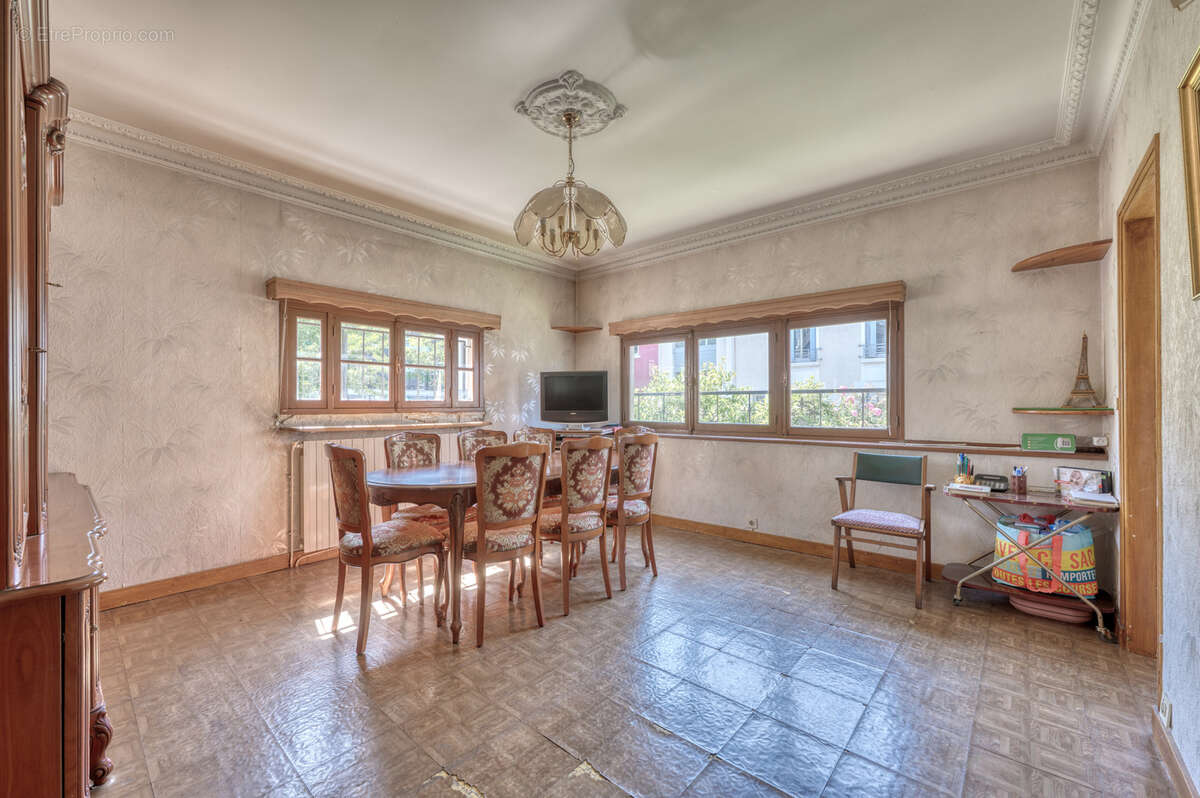 Maison à IVRY-SUR-SEINE