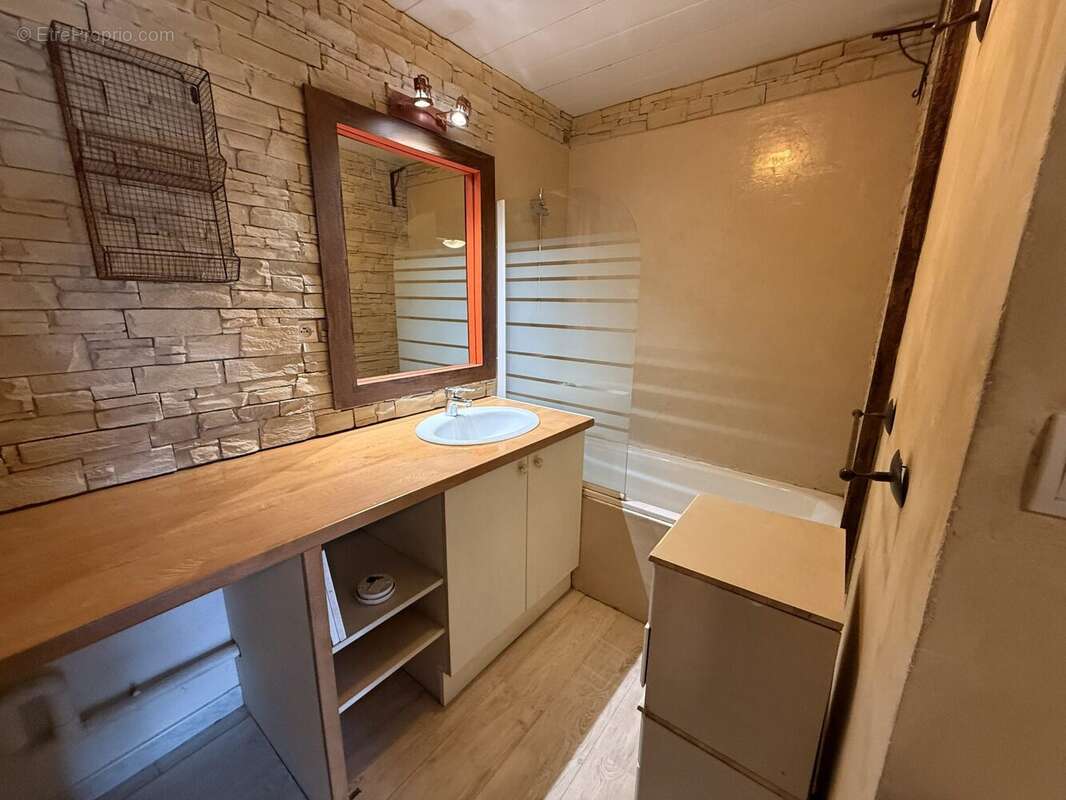 Appartement 54 m² à Bagnols-Sur-Ceze  - photo 6