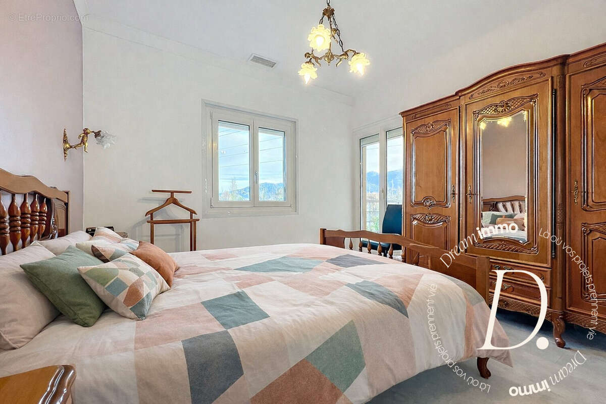 Maison à LAROQUE-DES-ALBERES