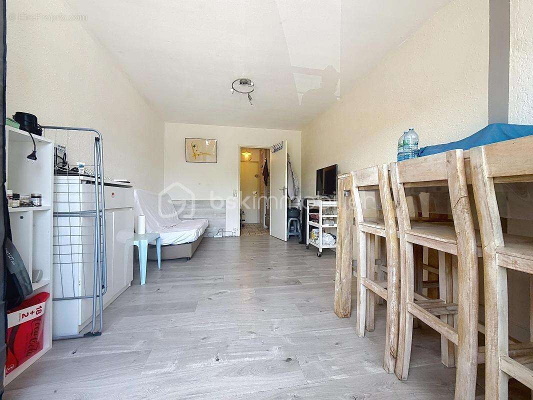 Studio de 23m2 au 2ème étage plein centre - photo 3