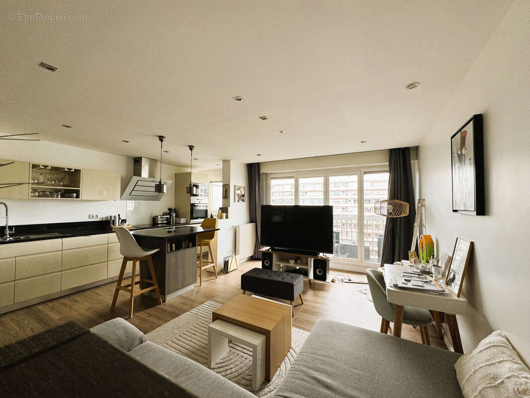 Appartement à PARIS-11E