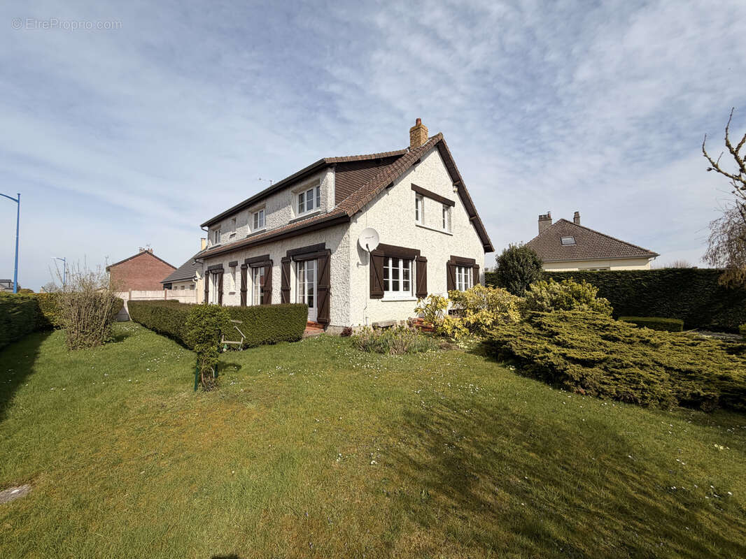 Maison à FRIAUCOURT