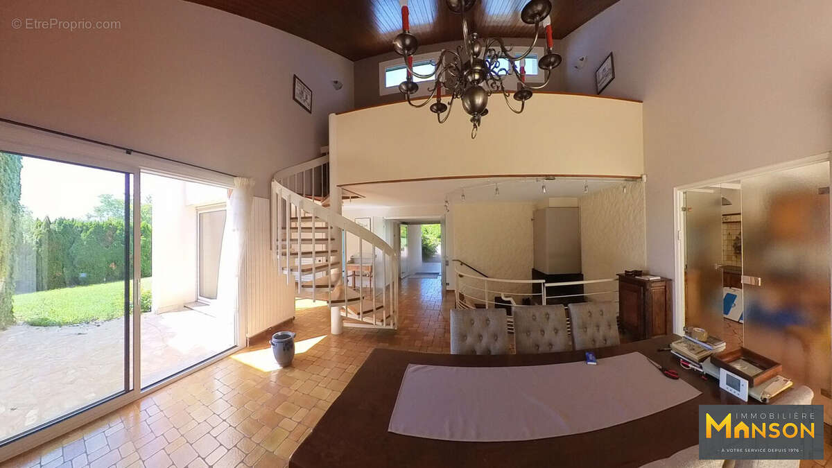 Maison à NEUVES-MAISONS