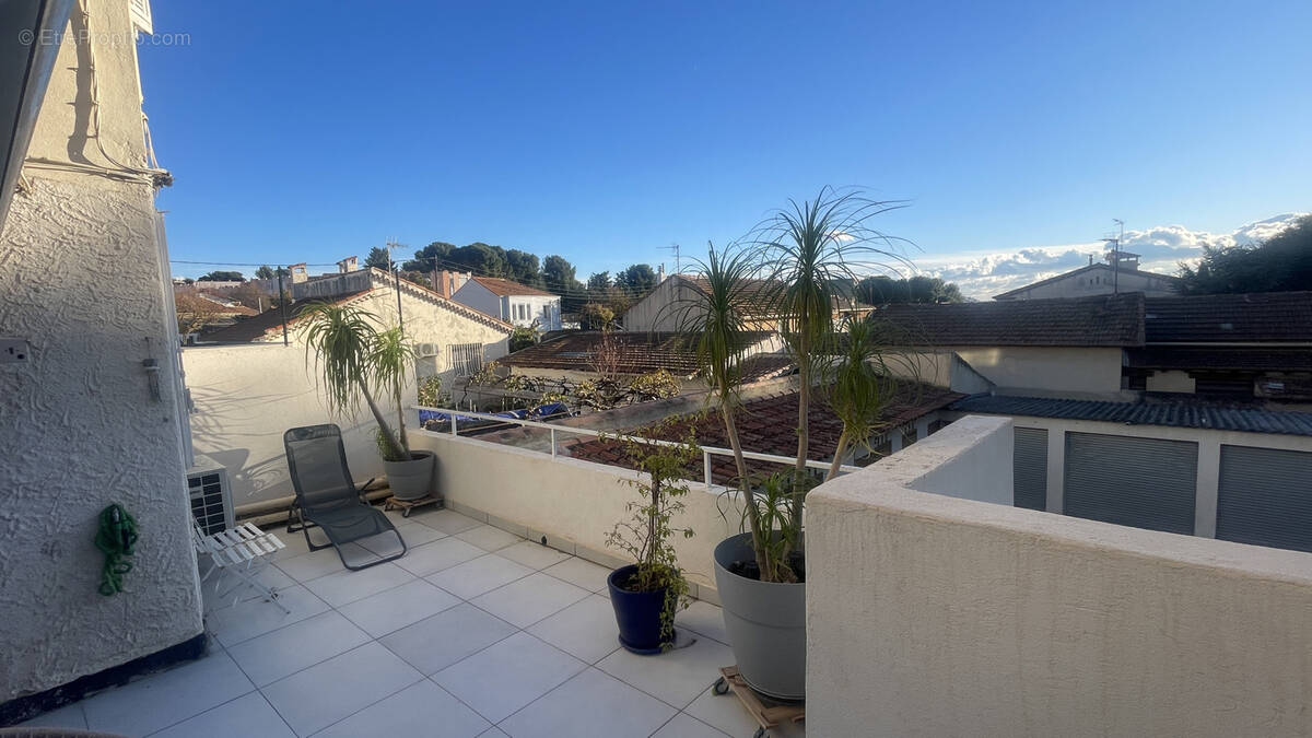 Appartement à MARSEILLE-14E
