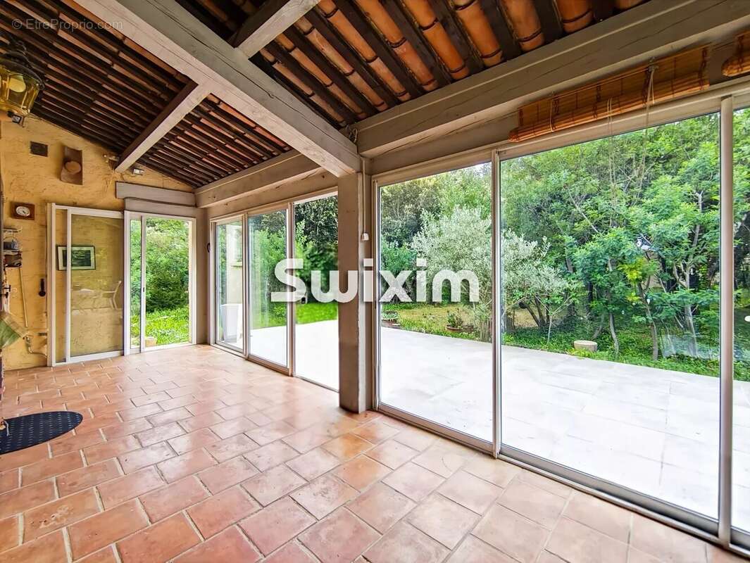 Maison à SUZE-LA-ROUSSE