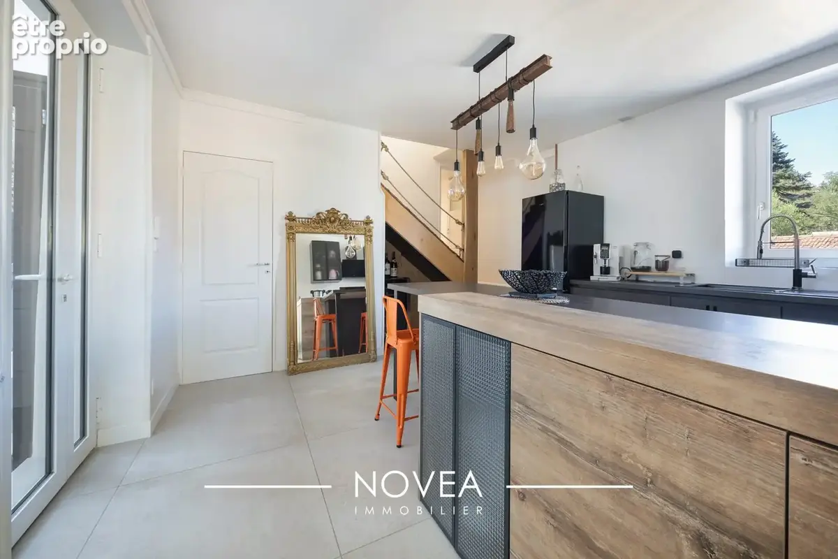 Maison 4 pièces 118 m² à vendre à Sainte-Foy-Les-Lyon (69110) - photo 7