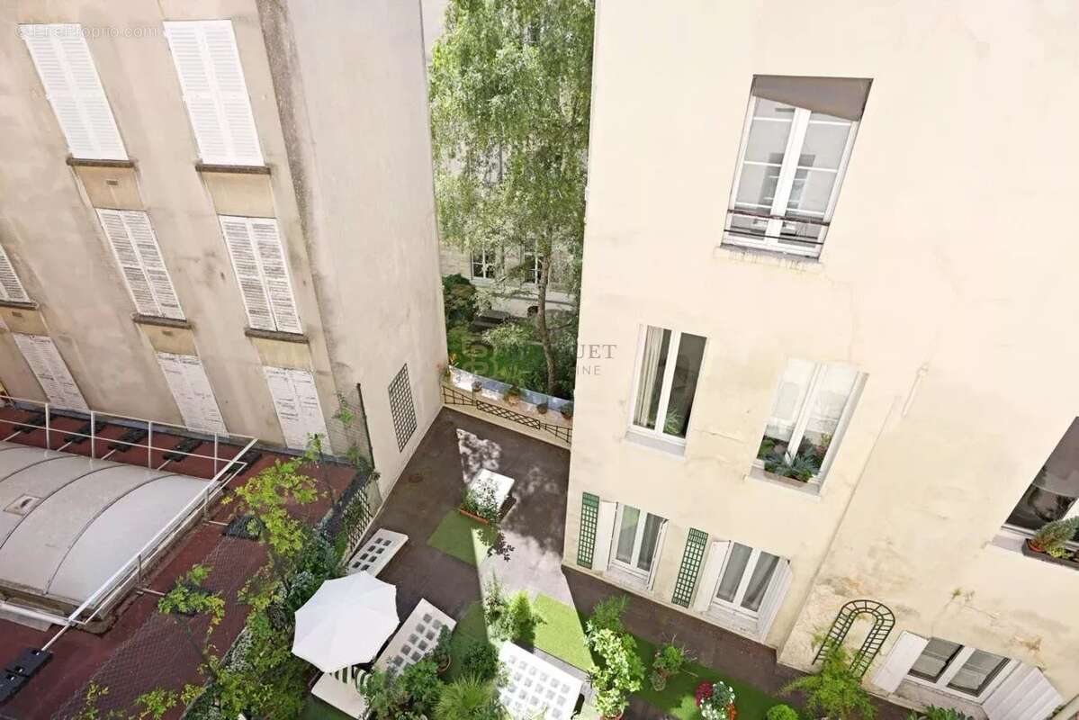 Appartement à PARIS-4E