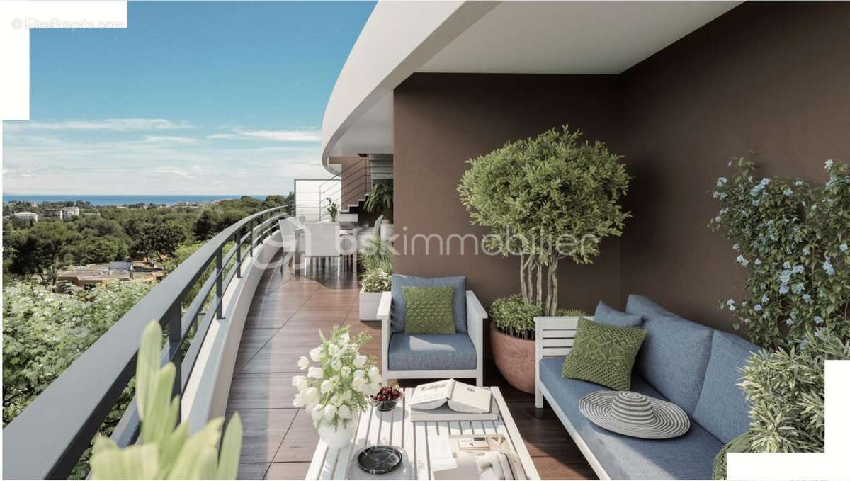 Antibes – 3p avec vue mer et collines, terrasse et piscine rooftop - photo 16